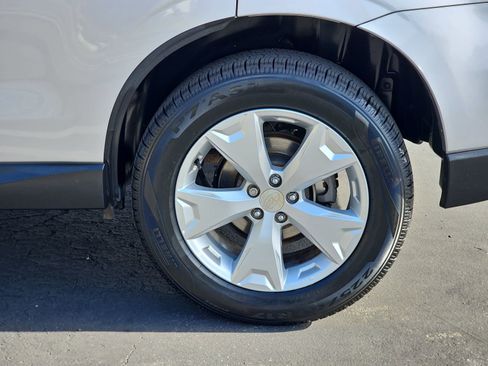 Used 2015 Subaru Forester 2.5i Limited w/ Popular Package #2 AWD/4WD image 34