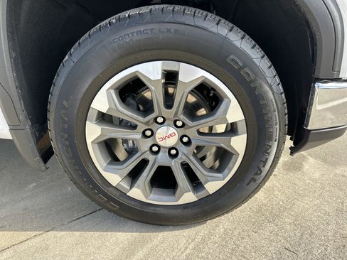 Used 2025 GMC Sierra 1500 Pro w/ Pro Value Package AWD/4WD image 13