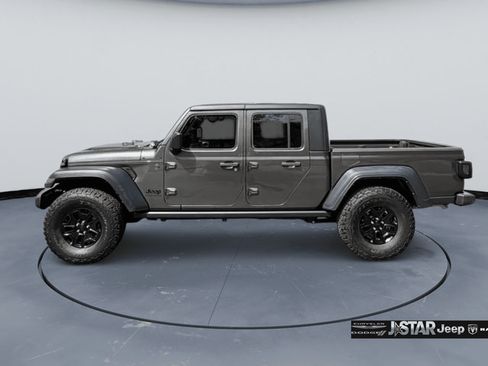Used 2023 Jeep Gladiator Sport AWD/4WD image 7