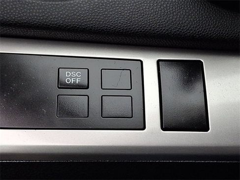 Used 2011 MAZDA MAZDA3 i Touring image 24