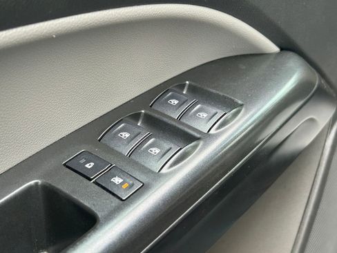 Used 2020 GMC Canyon 2WD Crew Cab w/ Convenience Package image 21