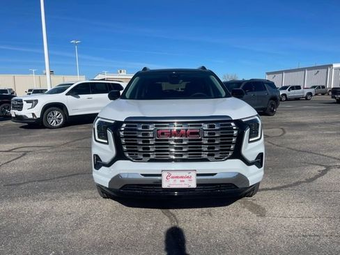 Used 2026 GMC Terrain Denali AWD/4WD image 2