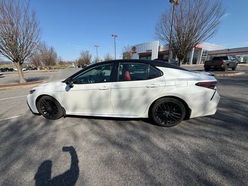 Used 2022 Toyota Camry XSE w/ Navigation Package image 6
