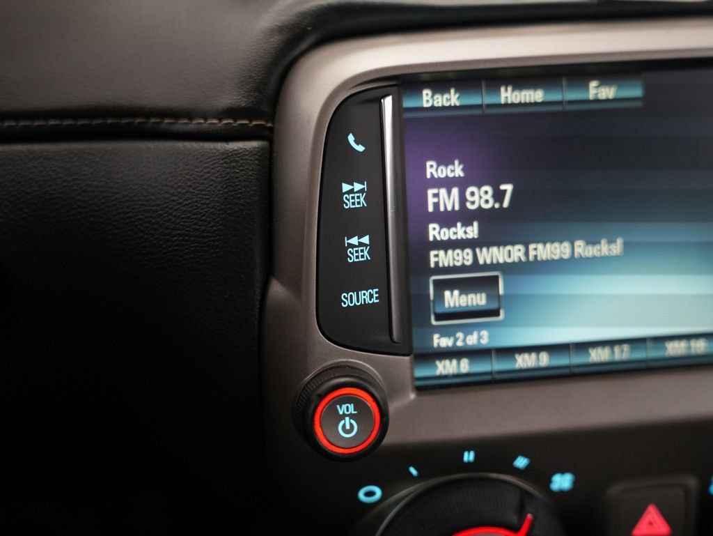 Used 2013 Chevrolet Camaro LT RWD image 22