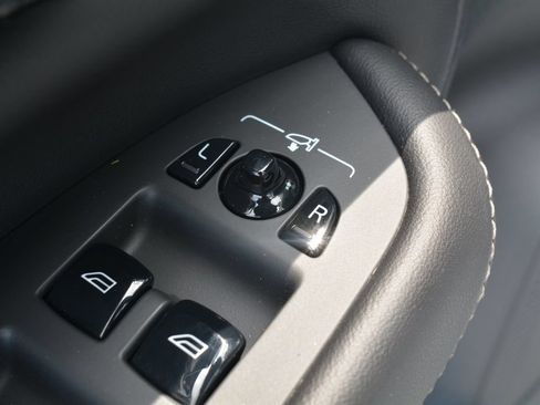 Used 2021 Volvo XC90 T6 Inscription w/ Climate Package AWD/4WD image 8