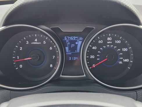 Used 2016 Hyundai Veloster w/ Option Group 03 FWD image 19