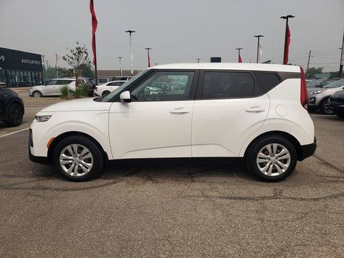 Used 2020 Kia Soul LX FWD image 7
