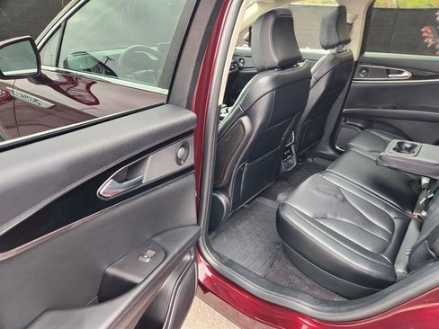 Used 2021 Lincoln Nautilus Reserve w/ Cargo Utility Package image 24