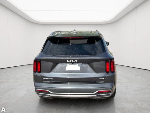 Used 2023 Kia Sorento EX FWD image 9