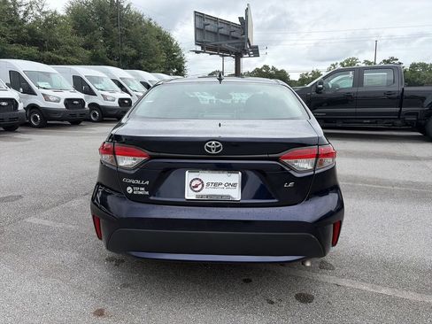 Used 2021 Toyota Corolla LE FWD image 6
