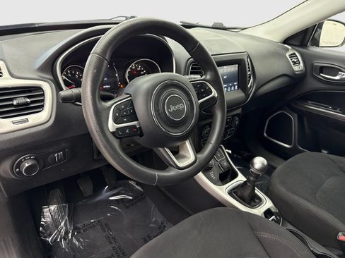 Used 2019 Jeep Compass Sport AWD/4WD image 18