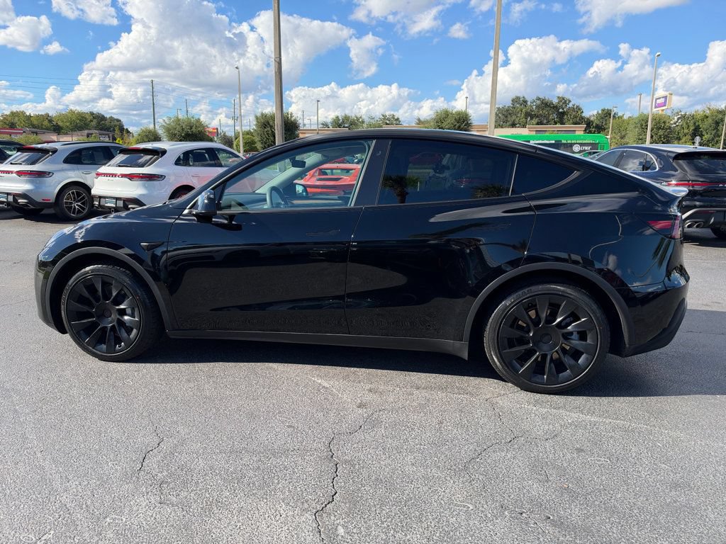 Used 2022 Tesla Model Y Long Range AWD/4WD image 8