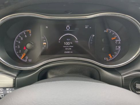 Used 2021 Jeep Grand Cherokee Laredo X image 31