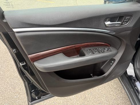 Used 2016 Acura MDX FWD w/ Technology Package image 12