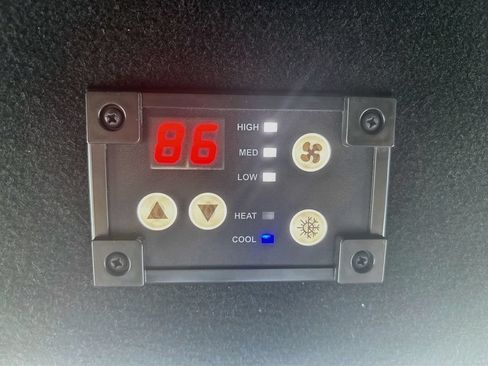 Used 2023 Mercedes-Benz Sprinter 3500 image 23