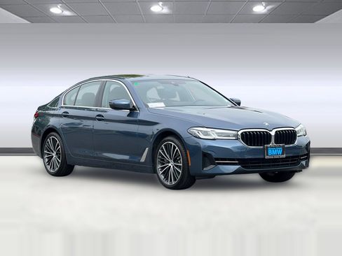 Certified 2023 BMW 540i w/ Premium Package RWD image 6