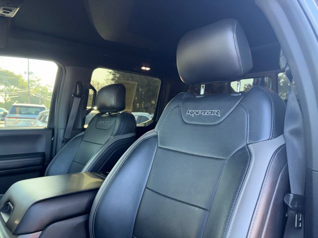 Used 2017 Ford F150 Raptor w/ Equipment Group 802A Luxury AWD/4WD image 10