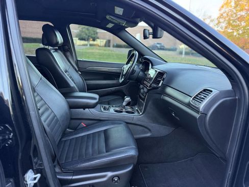 Used 2020 Jeep Grand Cherokee Limited X image 13