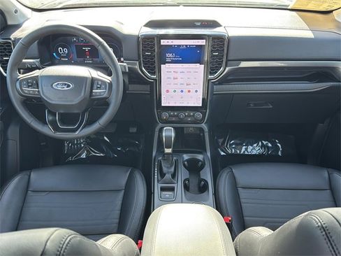 Used 2025 Ford Ranger Lariat w/ FX4 Off-Road Package image 10