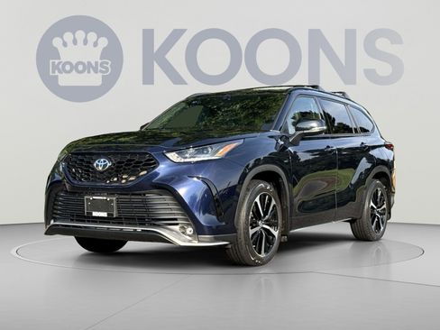 Used 2022 Toyota Highlander XSE AWD/4WD image 1