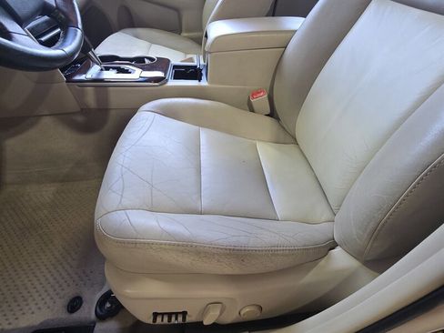 Used 2012 Toyota Camry XLE image 12