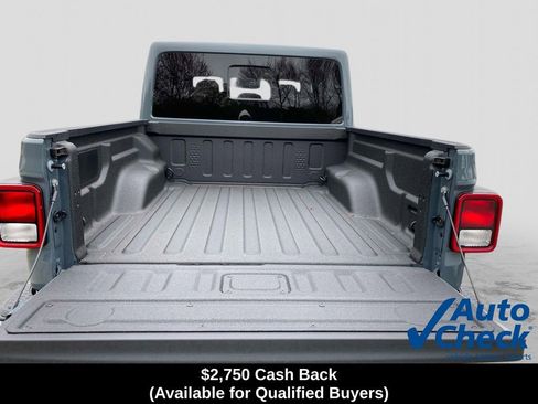 New 2026 Jeep Gladiator Sport AWD/4WD image 5