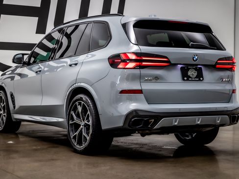 Used 2024 BMW X5 M60i AWD/4WD image 31
