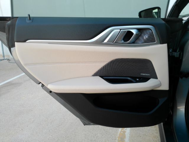 Used 2023 BMW i4 eDrive40 w/ Premium Package RWD image 19