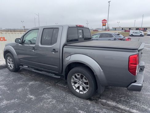 Used 2020 Nissan Frontier SV image 12