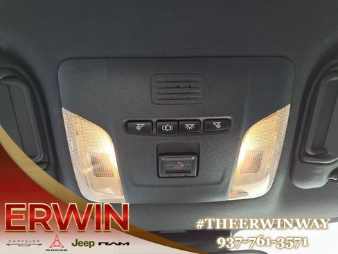 Used 2021 Toyota Corolla SE w/ Carpet Mat Package (TMS) image 22