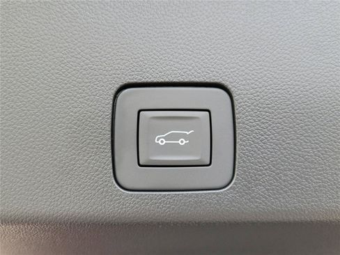 New 2026 Buick Encore GX Sport Touring w/ Advanced Technology Package FWD image 9