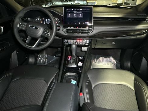 Used 2023 Jeep Compass Latitude AWD/4WD image 11