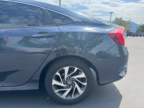 Used 2018 Honda Civic EX image 18