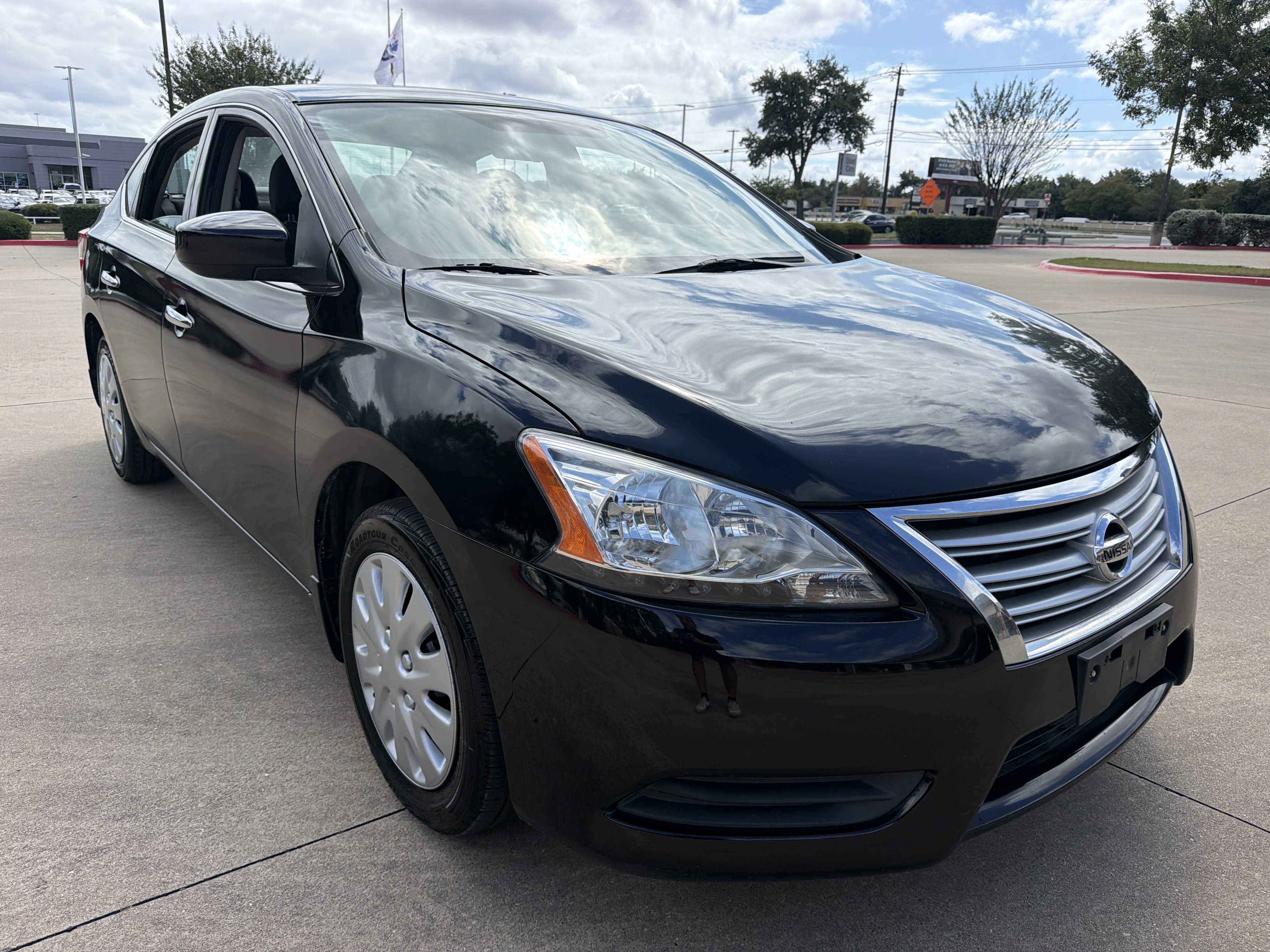 Used 2015 Nissan Sentra S FWD image 1