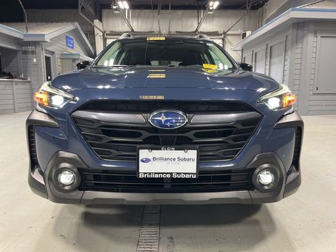 Certified 2025 Subaru Outback Premium image 3