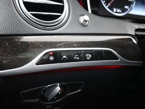Used 2016 Mercedes-Benz S 550 4MATIC Sedan image 33