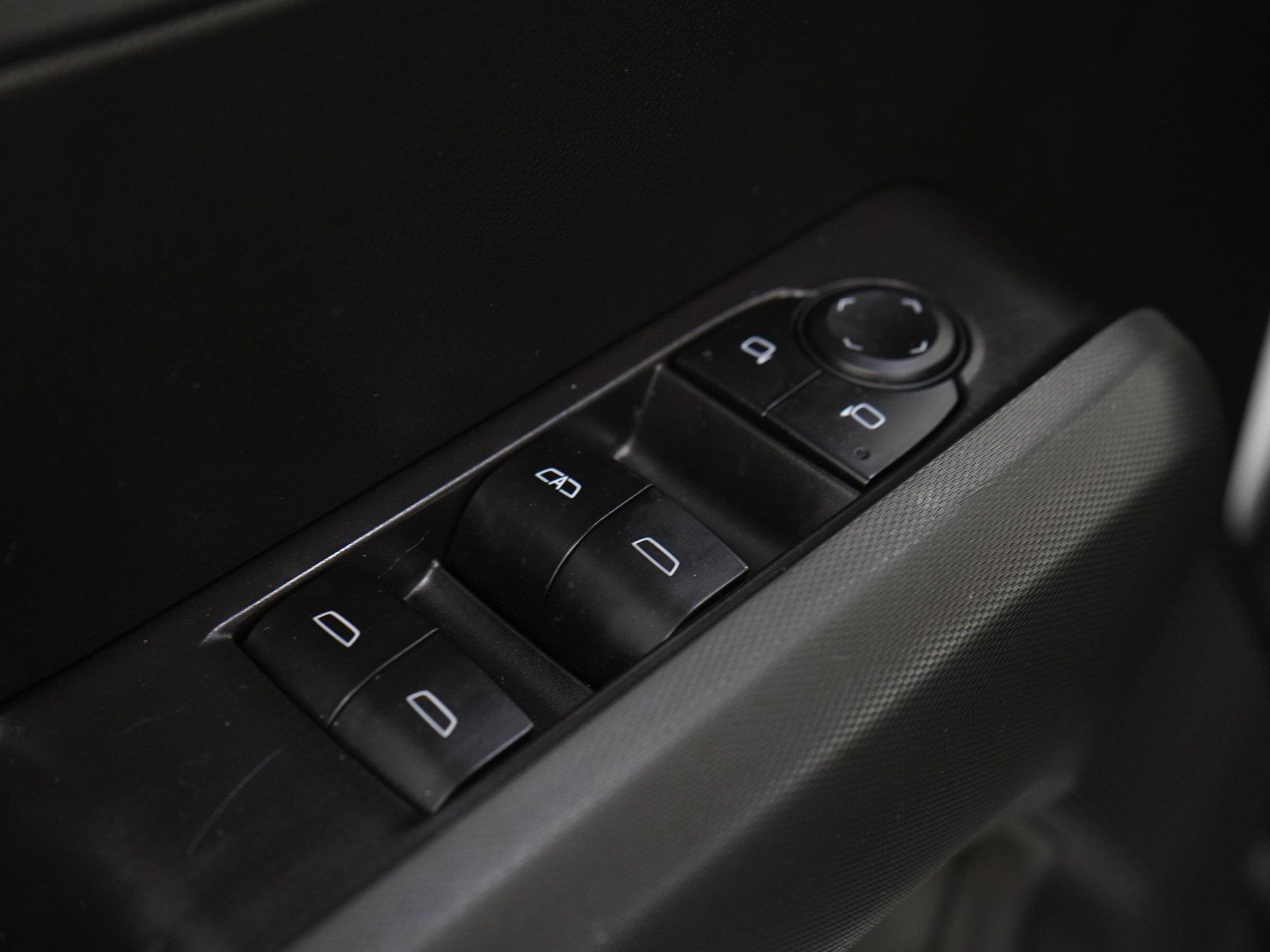 Used 2025 GMC Canyon Elevation w/ Convenience Package AWD/4WD image 22
