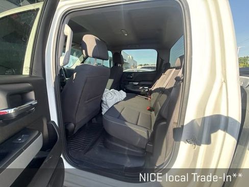 Used 2018 Chevrolet Silverado 1500 LT w/ All Star Edition AWD/4WD image 11