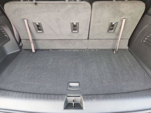 Certified 2025 Chevrolet Traverse LT FWD image 25