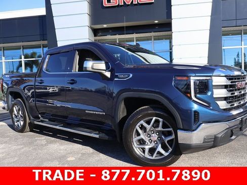 Certified 2022 GMC Sierra 1500 SLE image 2