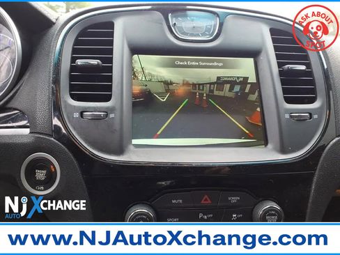 Used 2022 Chrysler 300 S image 34