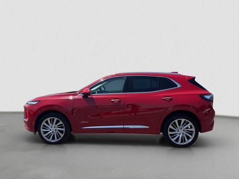 Used 2025 Buick Envision Avenir AWD/4WD image 3