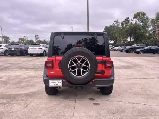 Used 2024 Jeep Wrangler Unlimited Rubicon AWD/4WD image 13