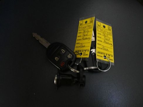 Used 2013 Ford Mustang Coupe image 18