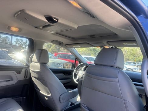 Used 2023 Honda Odyssey Touring image 23