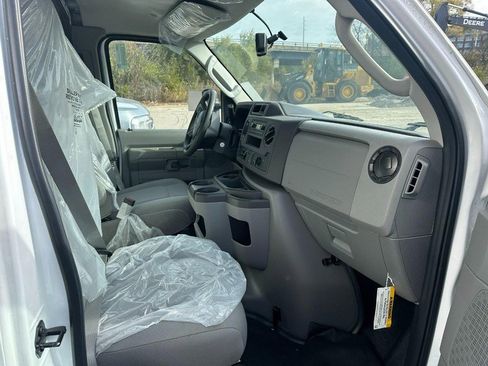 New 2024 Ford E-450 and Econoline 450 Super Duty w/ Power Windows & Locks Group image 5