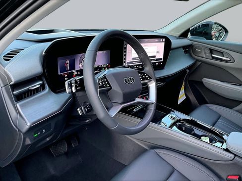 New 2026 Audi Q3 quattro 2.0T AWD/4WD image 8