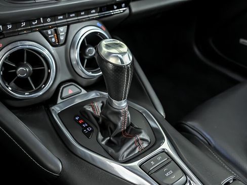 Used 2018 Chevrolet Camaro SS RWD image 29