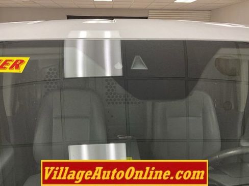Used 2018 Ford Transit 250 148 Low Roof image 39