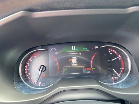 Used 2024 Toyota RAV4 XLE AWD/4WD image 12
